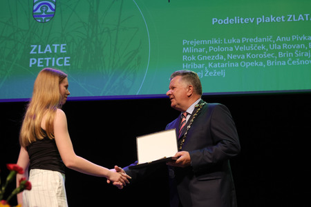 ZLATE PETICE 75 FOTO LJUBO VUKELIČ